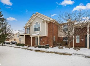 1800 Flagstone Cir #1, Rochester, MI 48307