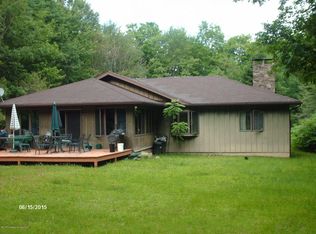 203 Maple St, Moscow, PA 18444