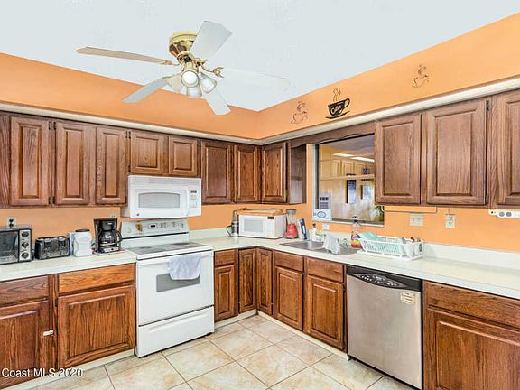 5th image of 193 Eldron Blvd NE