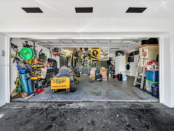 4th image of 14325 Lake Candlewood Ct