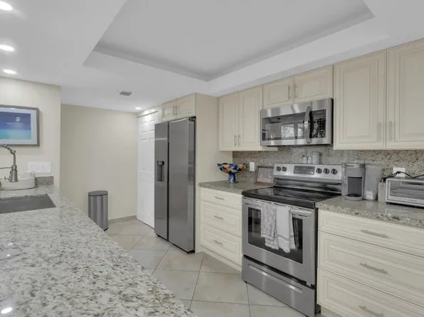 450 Egret Cir APT 9207, Delray Beach, FL 33444