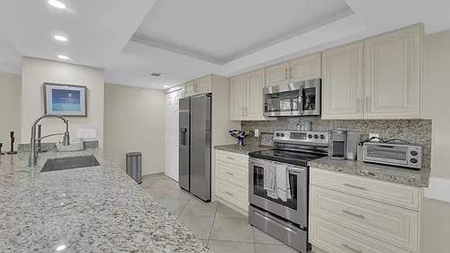 450 Egret Cir Photo 1