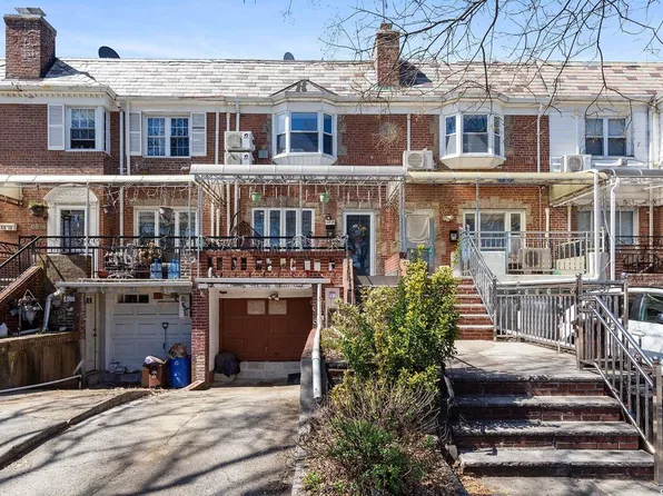 68-14 Utopia Parkway, Fresh Meadows, NY 11365
