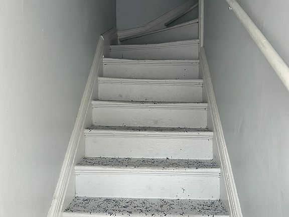 4th image of 66 Clendenny Ave #2-R