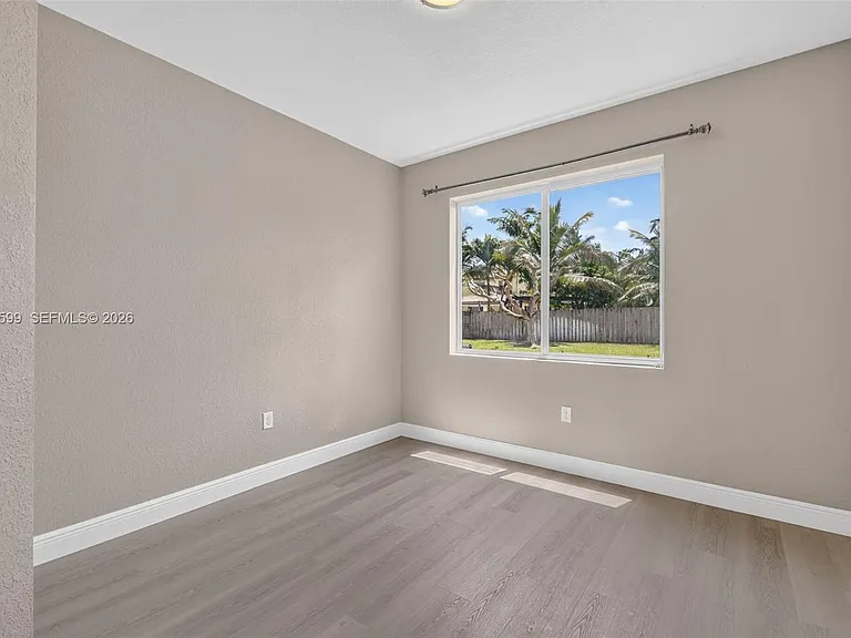 20943 SW 133rd Ave — Photo 20