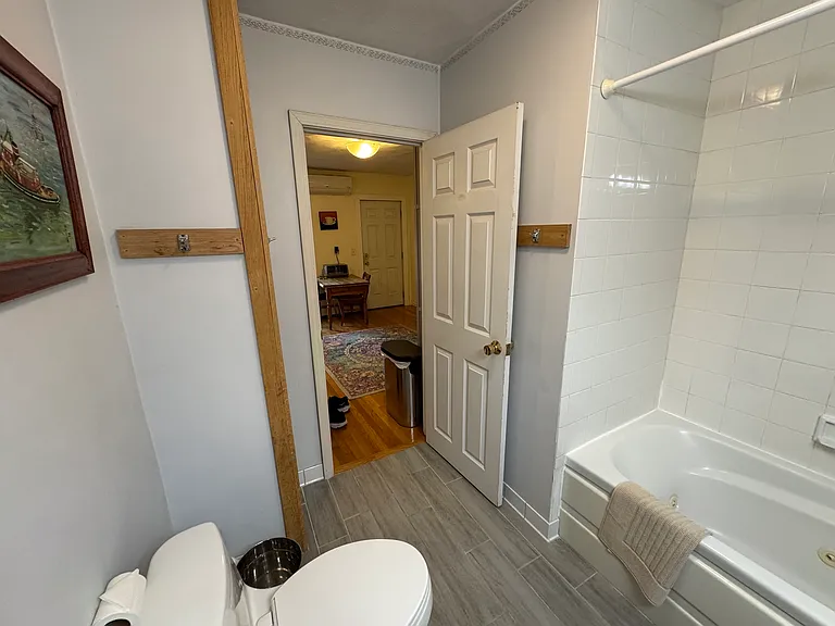 50 Jeffries St #2 — Photo 8