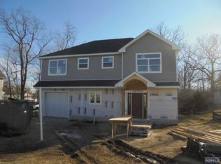 11 Maple Ave, Wanaque, NJ 07420