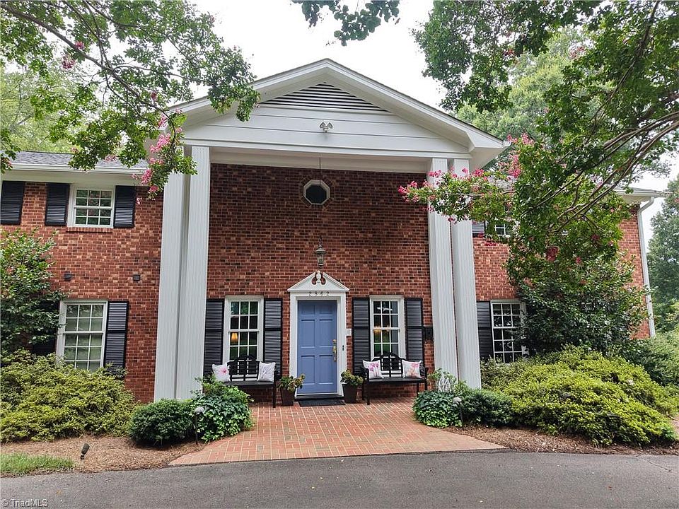 1st image of 2862 Robinhood Rd