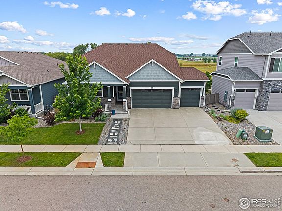 3rd image of 999 Longs Peak Ave