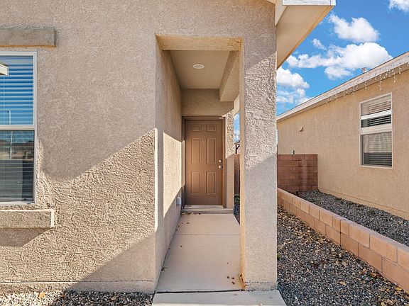 3rd image of 3032 Tierra Dorado Dr SW