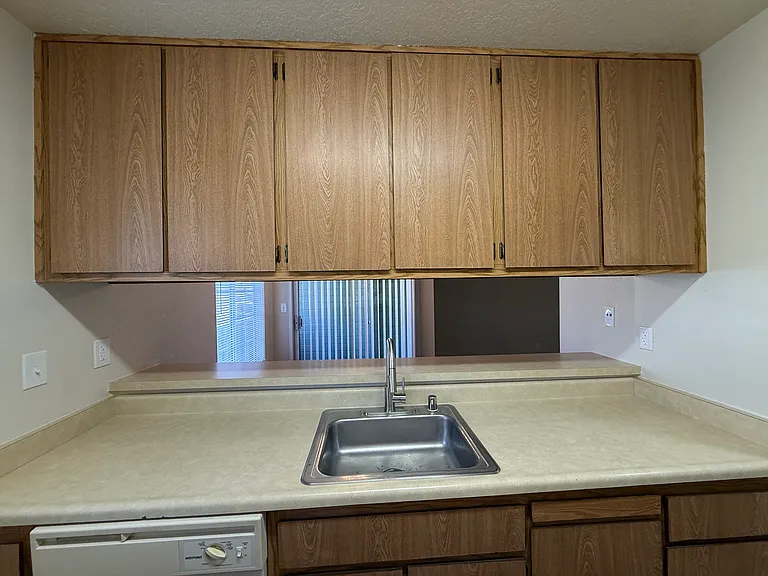 5421 El Camino Ave #20 — Photo 3