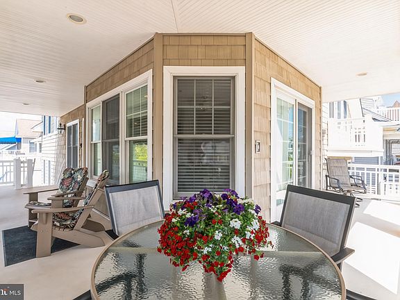 5th image of 873 Brighton Pl #2