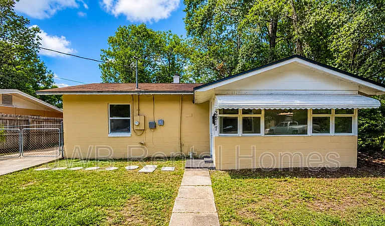 2817 Mars Ave — Photo 1