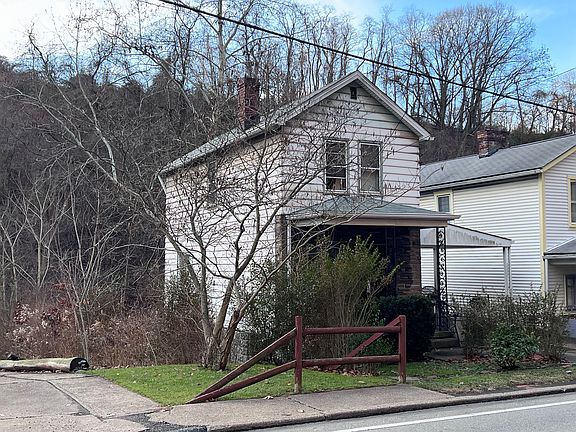 3rd image of 1368 Ravine St