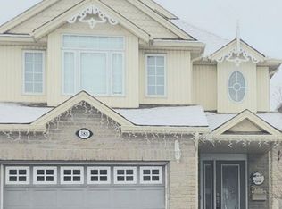 388 Thomas Slee Dr, Kitchener, ON N2P2X5