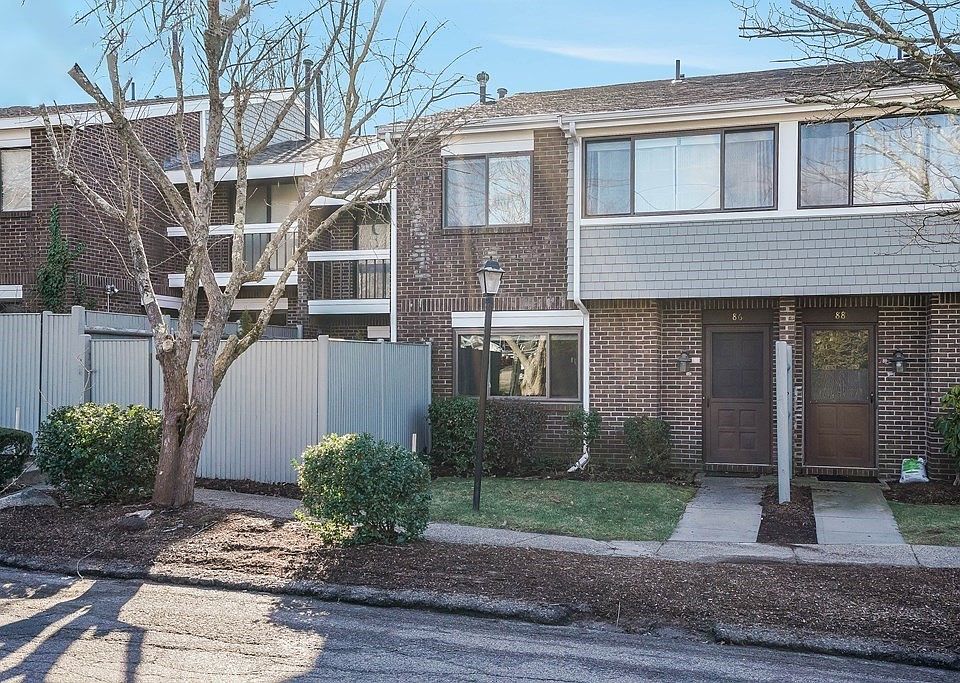 1st image of 86 Bailey St #306