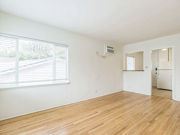 3rd image of 2212 1/2 Glendale Blvd