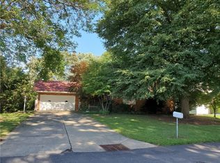 5501 Clinton St, Erie, PA 16509