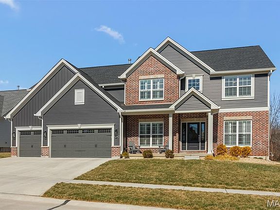 2nd image of 1100 Tower Park Dr