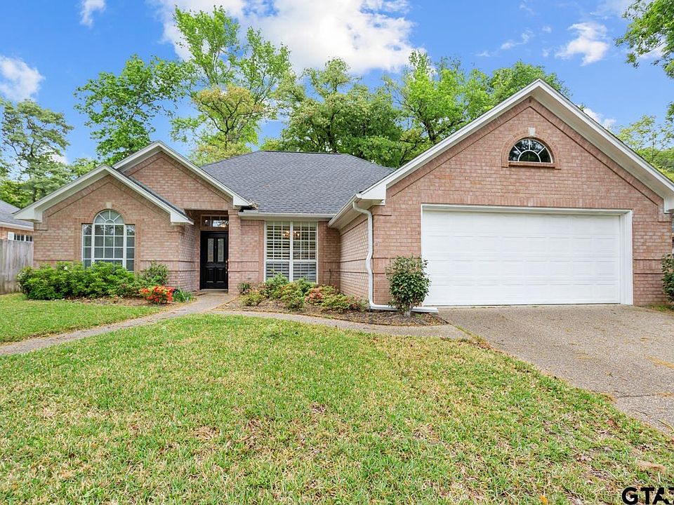 1st image of 3310 Oak Village Dr