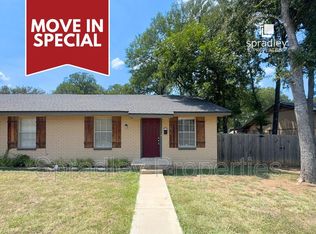 1014 N Wall St, Belton, TX 76513