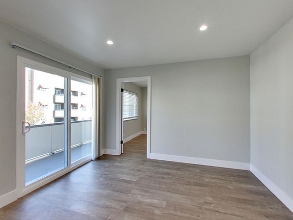 5th image of 2425 Macarthur Blvd #21