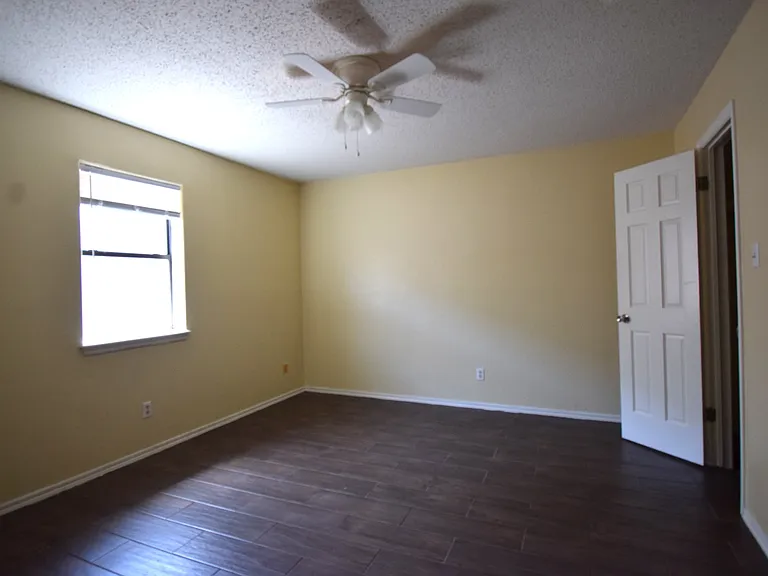 2210 W Elisa Ln — Photo 79