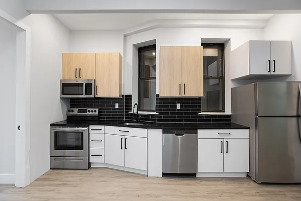 Rented by Voro NYC | media 11