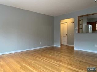 129-131 6th St FLOOR 1, Fairview, NJ 07022