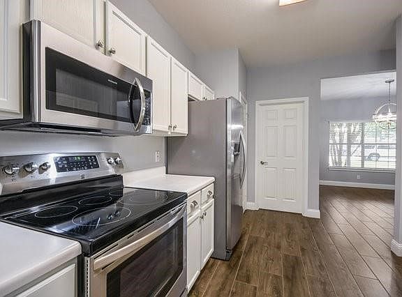 3rd image of 2408 W Riviera Dr