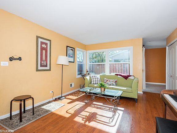 4th image of 1776 Marquette Ln #5671