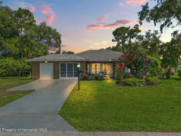 2203 Wingfoot Ct, Spring Hill, FL 34606