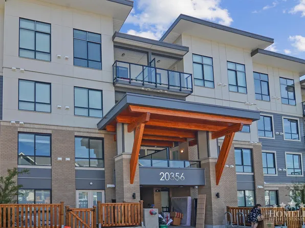 20356 72b Ave #219, Langley, BC V2Y 3E6