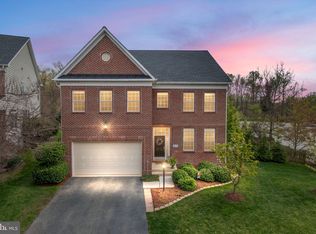 6079 Piney Woods Ct, Alexandria, VA 22315