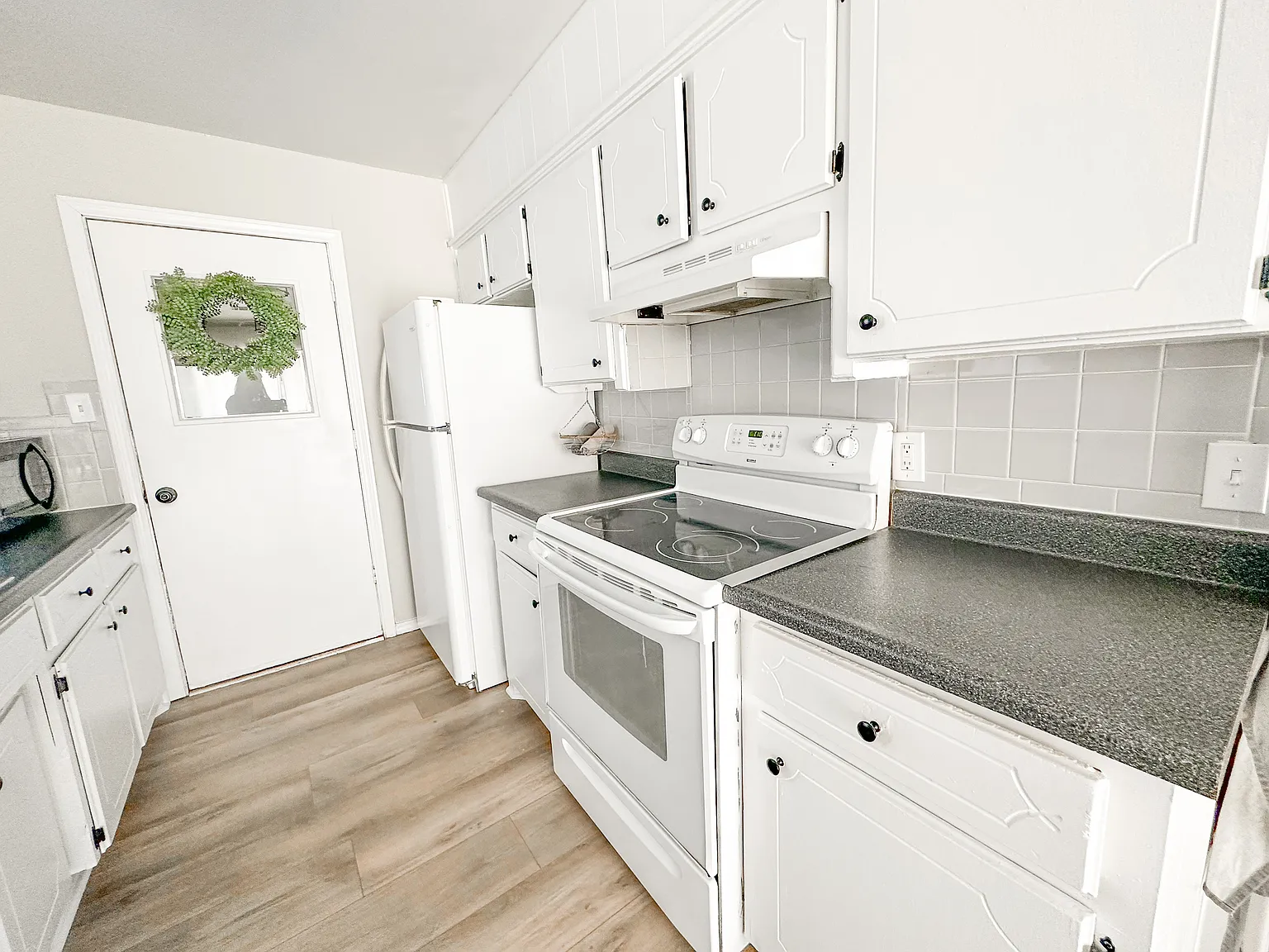 Furnished Room Available Great for Military & Travel Professionals — Photo 4