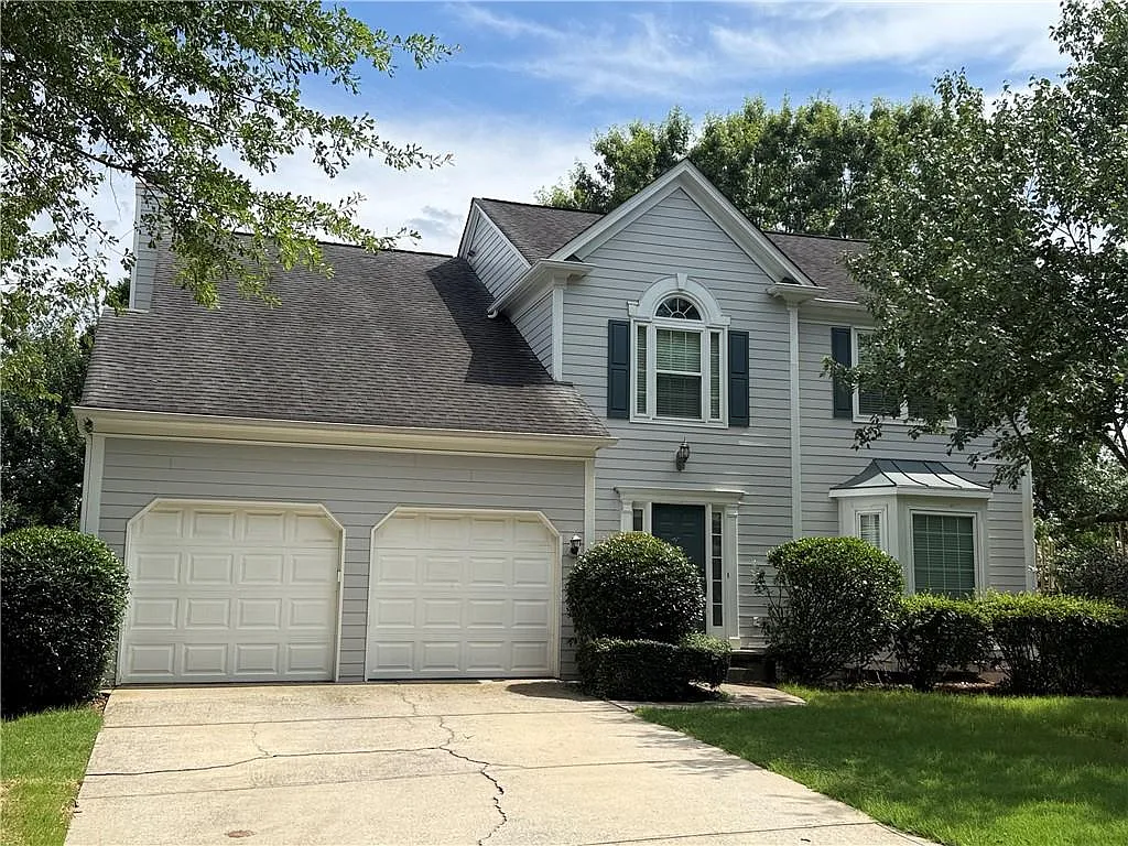 4 bed, 2.5 bath, 2378 sqft, $2,800 — Photo 1