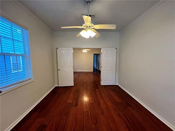 3rd image of 5713 Rosemary Pl