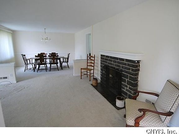 4th image of 306 Hampshire Dr
