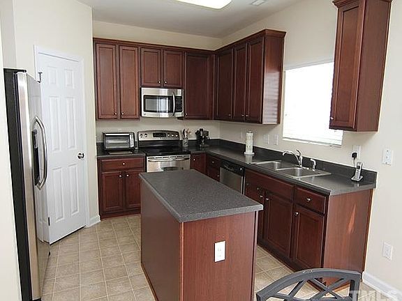 4th image of 1304 Cozart St Unit 115
