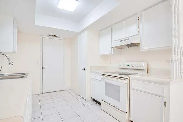 236 La Paz Dr — Photo 52