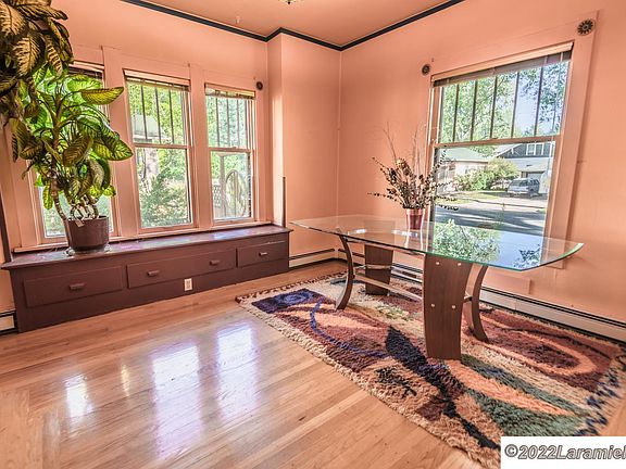 5th image of 1213 E Custer St