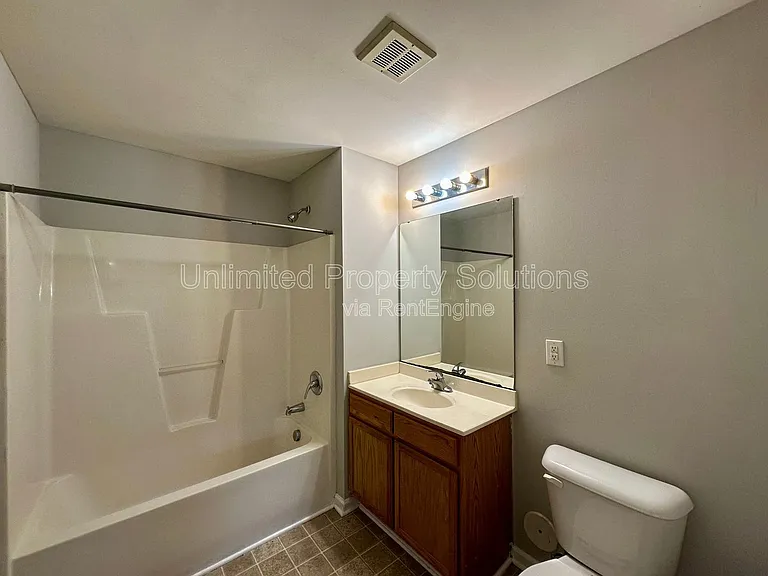 370 S Kerr Ave #101 — Photo 12