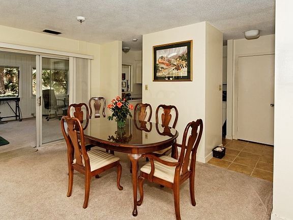 5th image of 35 Lawton Dr APT 131