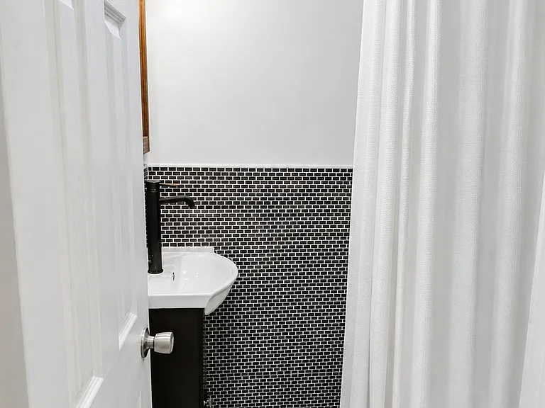 3209 Barton View Dr #A — Photo 10