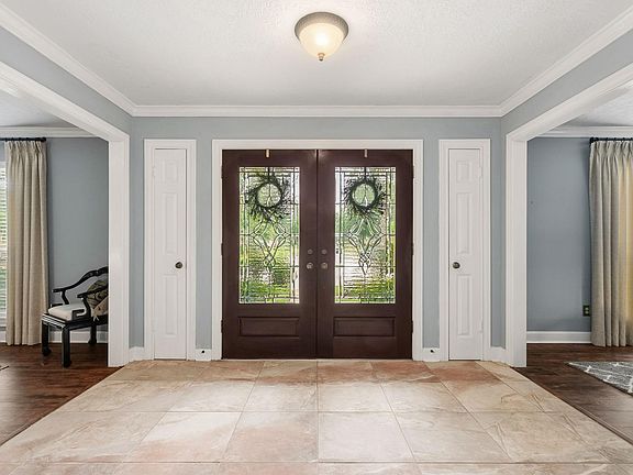 4th image of 8342 Knurled Oak Ln