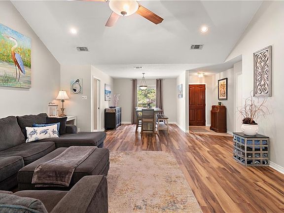 3rd image of 7029 Wynntree Dr