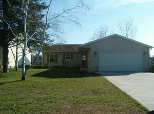 7298 Holiday Dr, Canadian Lakes, MI 49346
