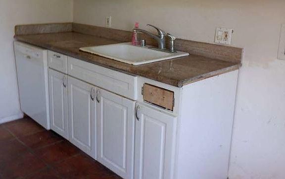 3rd image of 98-1364 Nola St APT E