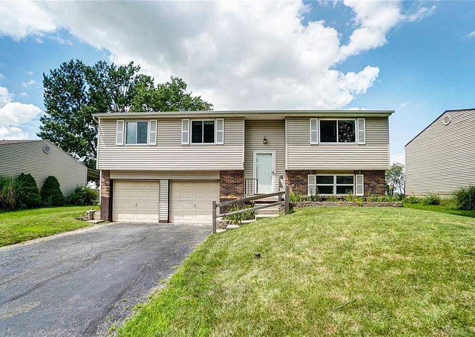 1st image of 806 Nordhoff Farm Dr