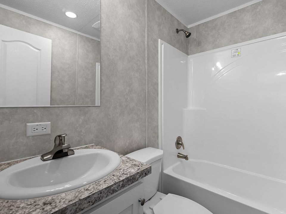 22600 Middlebelt Rd #g13, photo 13